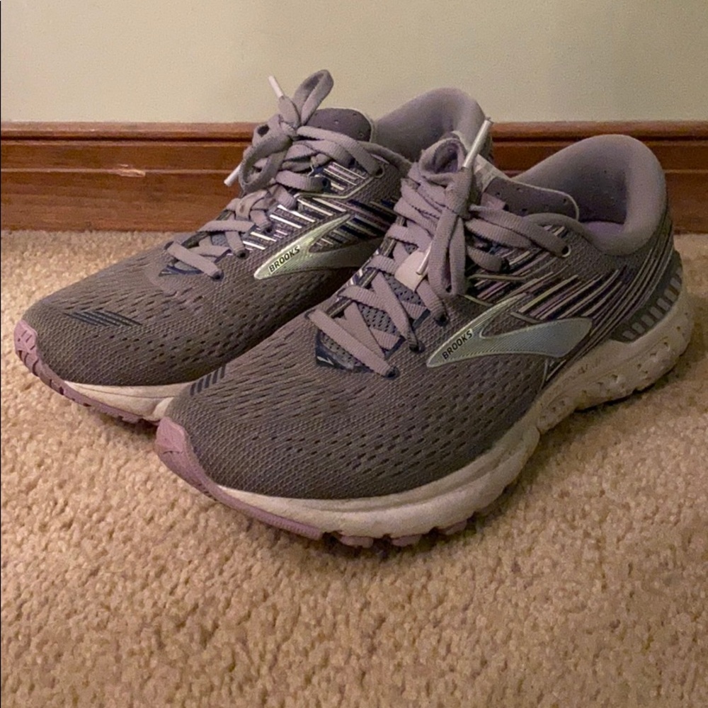 Brooks adrenaline